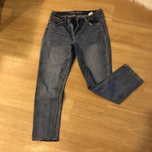 Old navy perfect  straight leg/ mid-rise jeans.
